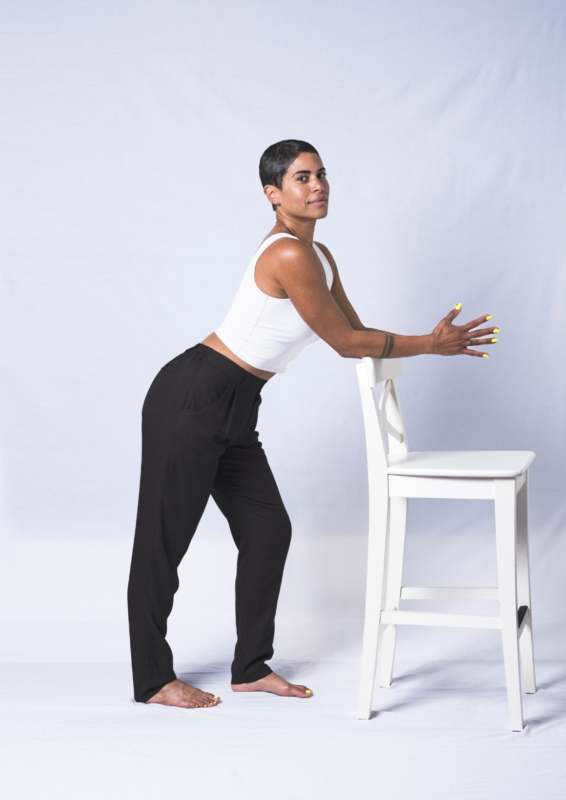 The Jogger Dress pants as crafted with hand-picked lightweight woven viscose fabric. Features deep pockets, button closure and pleats. Sizes XS-XL available.
