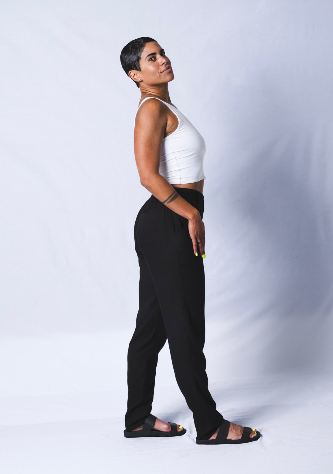 The Jogger Dress pants as crafted with hand-picked lightweight woven viscose fabric. Features deep pockets, button closure and pleats. Sizes XS-XL available.