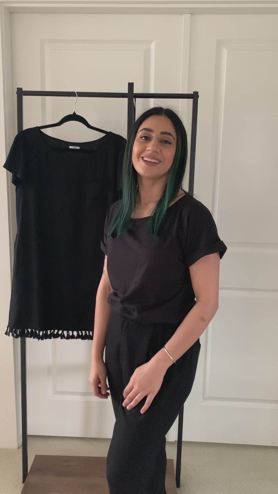 Lets talk about the details of the Black T-Shirt Dress. Video detailing how the black t-shirt dress can be worn.